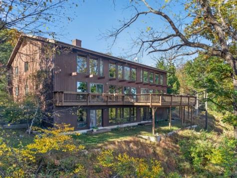 8 Farm Valley Lane Blairstown NJ 07825
