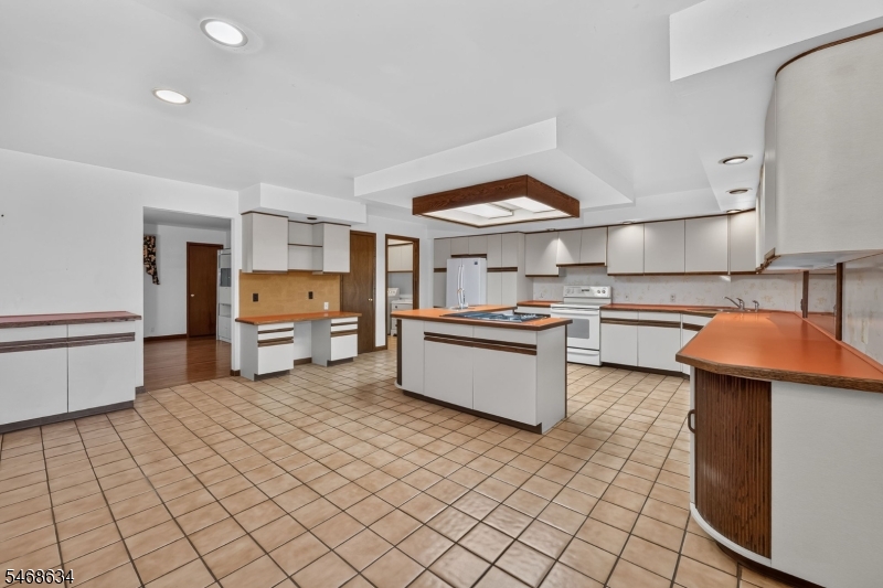 8 Farm Valley Lane Blairstown NJ 07825
