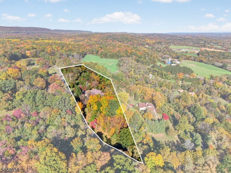 8 Farm Valley Lane Blairstown NJ 07825