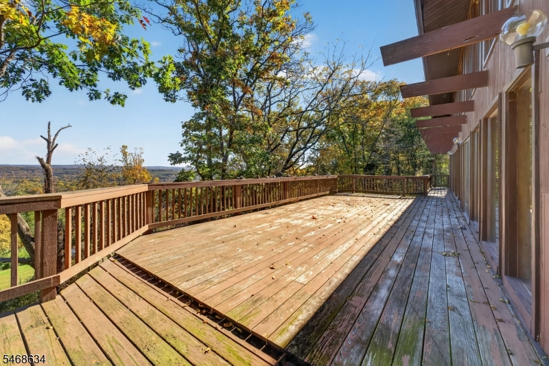 8 Farm Valley Lane Blairstown NJ 07825