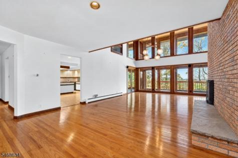 8 Farm Valley Lane Blairstown NJ 07825