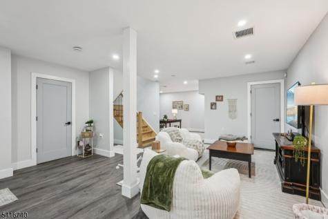 109 Arbor Drive Hohokus NJ 07423