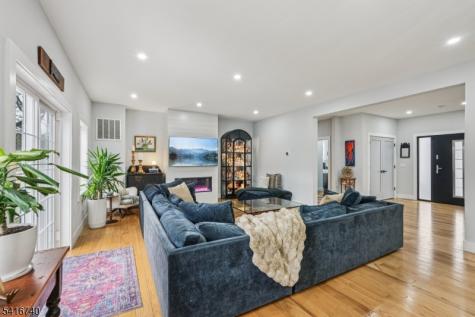 109 Arbor Drive Hohokus NJ 07423