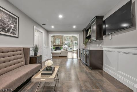 36 Clearwater Drive Hohokus NJ 07423