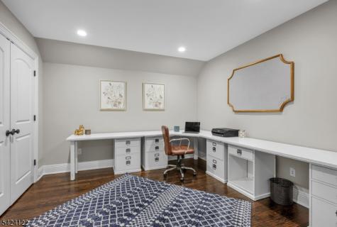 36 Clearwater Drive Hohokus NJ 07423