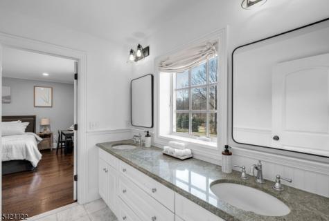 36 Clearwater Drive Hohokus NJ 07423