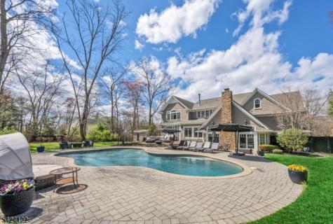 36 Clearwater Drive Hohokus NJ 07423