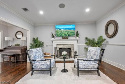 36 Clearwater Drive Hohokus NJ 07423