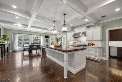 36 Clearwater Drive Hohokus NJ 07423