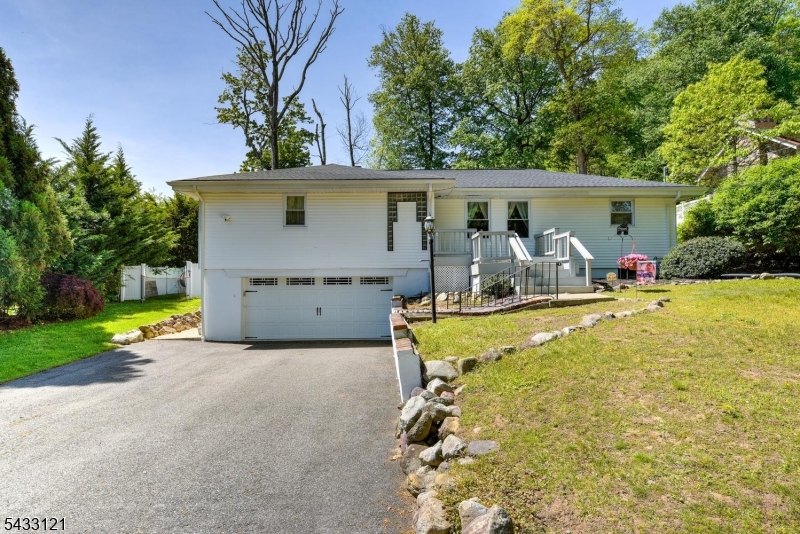 77 Marion Avenue Butler NJ 07405