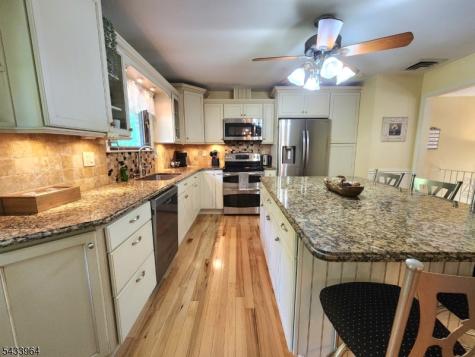 39 Douglas Drive Montville NJ 07082
