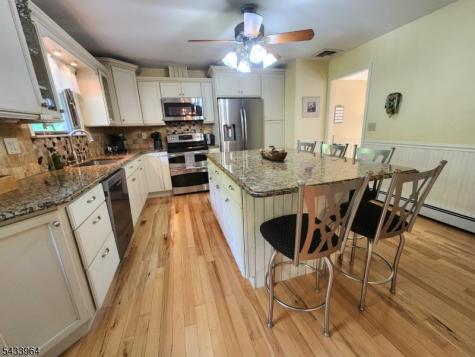 39 Douglas Drive Montville NJ 07082