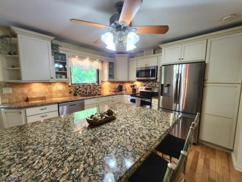 39 Douglas Drive Montville NJ 07082