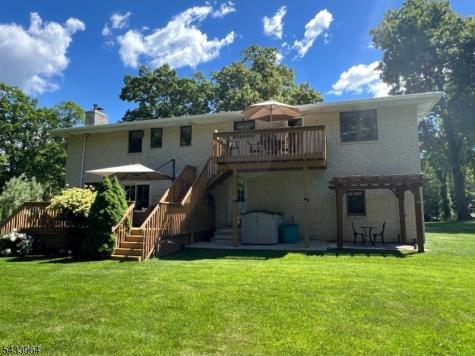 39 Douglas Drive Montville NJ 07082