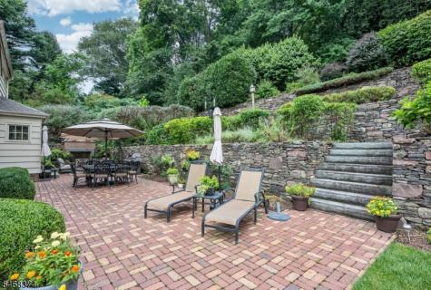 605 E Saddle River Road Hohokus NJ 07423