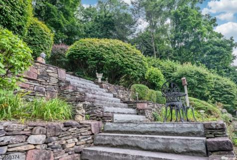 605 E Saddle River Road Hohokus NJ 07423