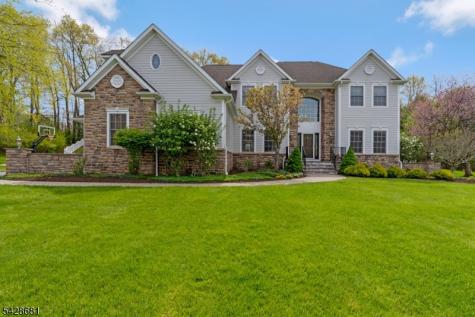 6 Perin Place Roxbury NJ 07876