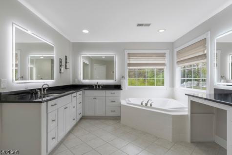 6 Perin Place Roxbury NJ 07876