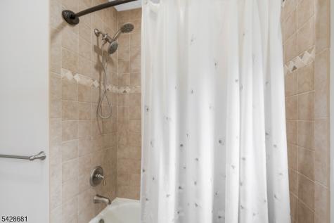 6 Perin Place Roxbury NJ 07876