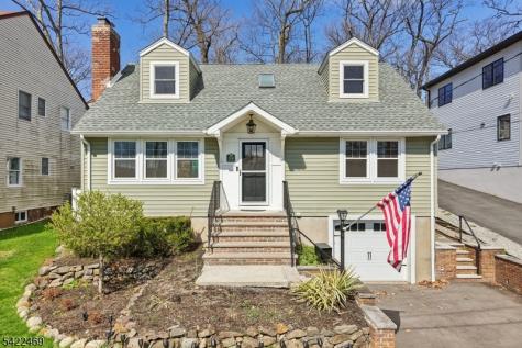 59 Oakwood Drive Wayne NJ 07470