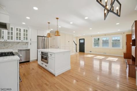 59 Oakwood Drive Wayne NJ 07470