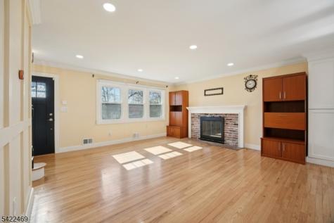 59 Oakwood Drive Wayne NJ 07470