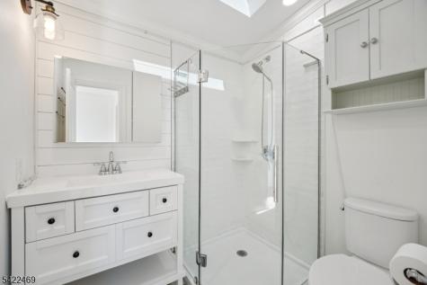 59 Oakwood Drive Wayne NJ 07470