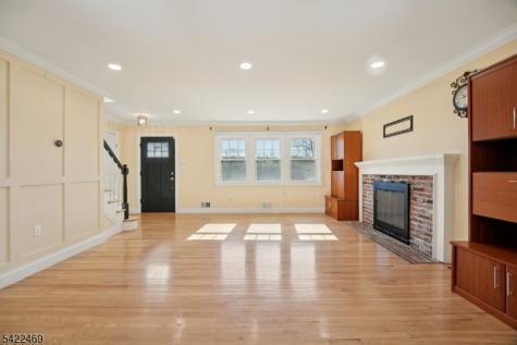 59 Oakwood Drive Wayne NJ 07470