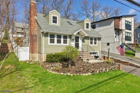 59 Oakwood Drive Wayne NJ 07470