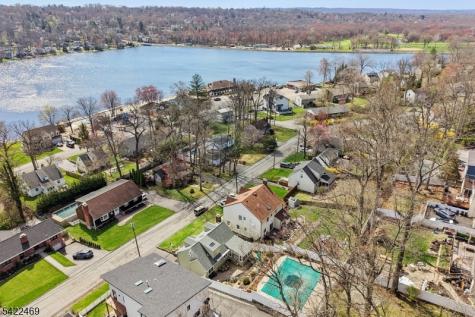 59 Oakwood Drive Wayne NJ 07470