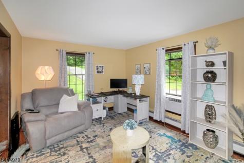 149 N Locust Lake Road Hope NJ 07825