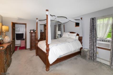149 N Locust Lake Road Hope NJ 07825