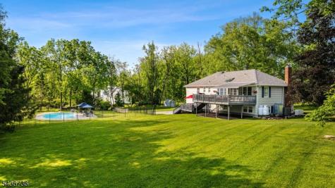 97 Beacon Hill Road Washington NJ 07830