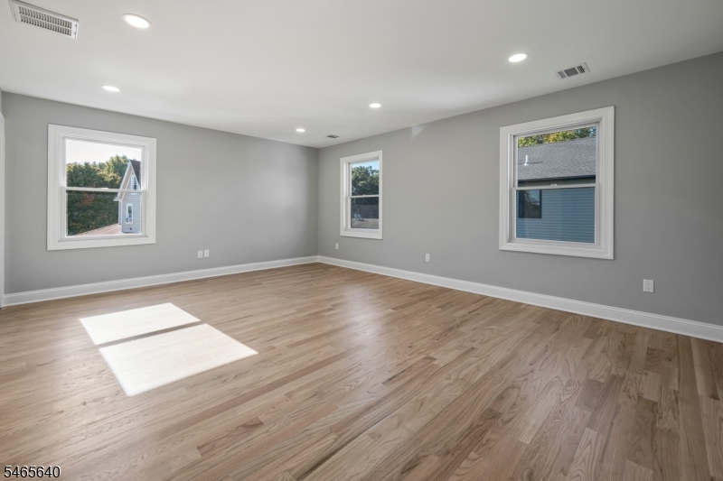 31 Bogert Street Totowa NJ 07512