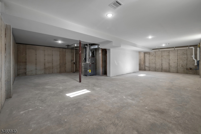 31 Bogert Street Totowa NJ 07512