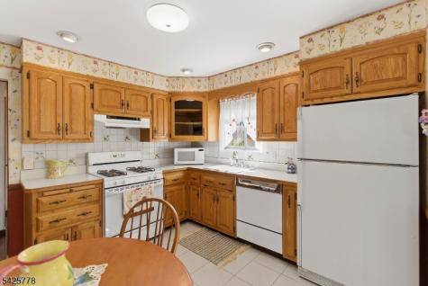 38 Atkins Terrace East Rutherford NJ 07073