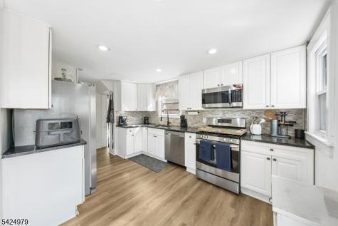 271 Lansdowne Avenue Union NJ 07083