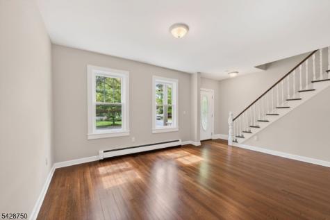 322 Madison Avenue Dunellen NJ 08812