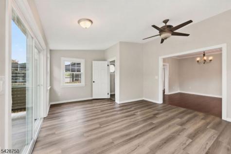 322 Madison Avenue Dunellen NJ 08812