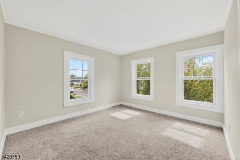 322 Madison Avenue Dunellen NJ 08812