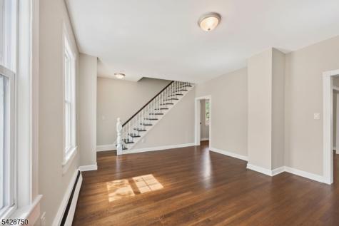 322 Madison Avenue Dunellen NJ 08812