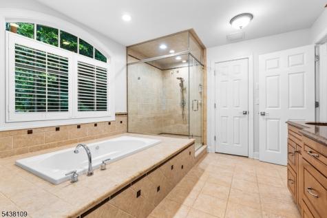 44 Brookvale Road Kinnelon NJ 07405