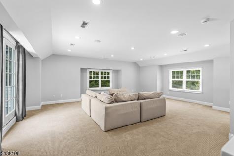 44 Brookvale Road Kinnelon NJ 07405