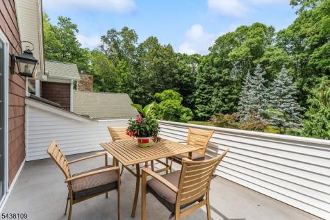 44 Brookvale Road Kinnelon NJ 07405