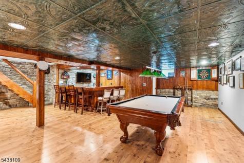 44 Brookvale Road Kinnelon NJ 07405