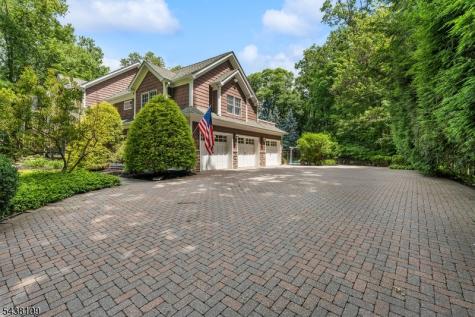44 Brookvale Road Kinnelon NJ 07405