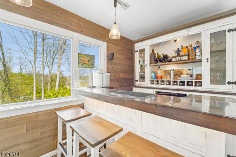 52 Stonefence Road Oakland NJ 07436