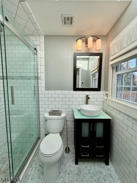 15 Hazel Street Lincoln Park NJ 07035
