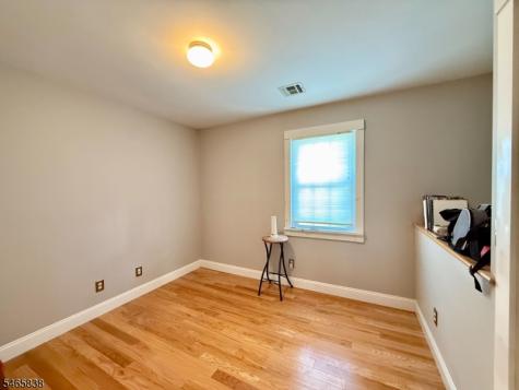 15 Hazel Street Lincoln Park NJ 07035