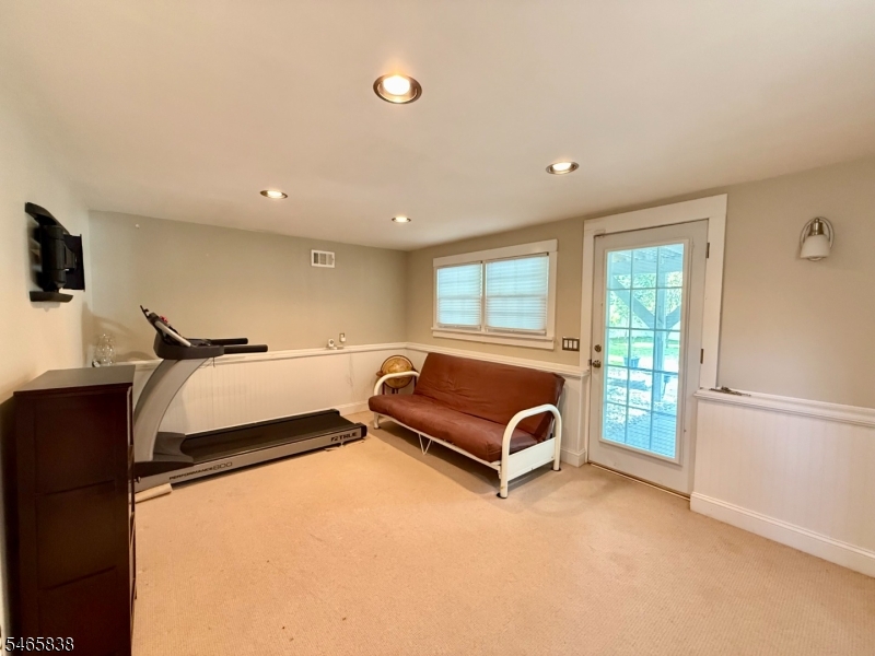 15 Hazel Street Lincoln Park NJ 07035